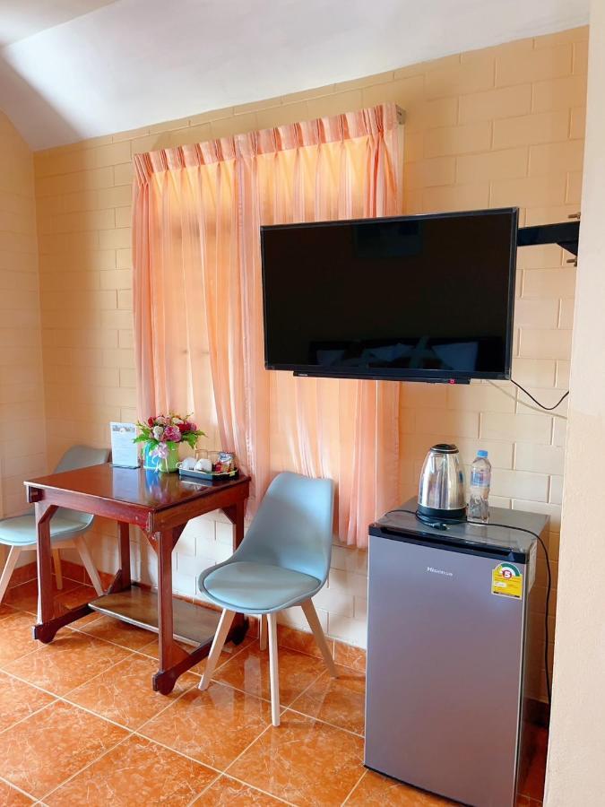 Bunraksa Resort Hotel Kamphaeng Phet Eksteriør bilde